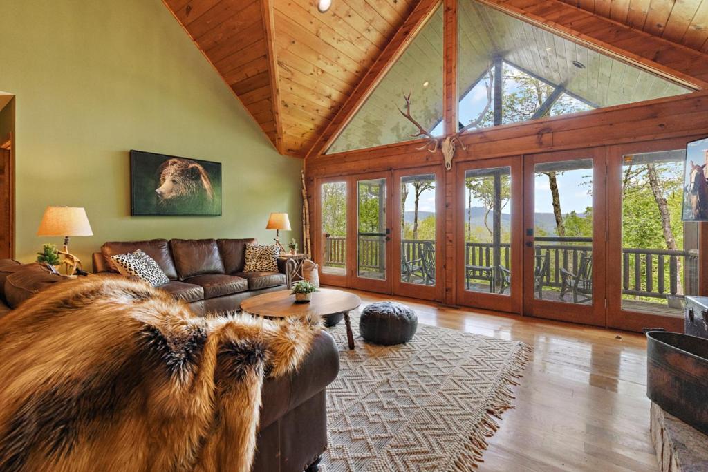 Lucky Bear Cabin Banner Elk Exteriör bild
